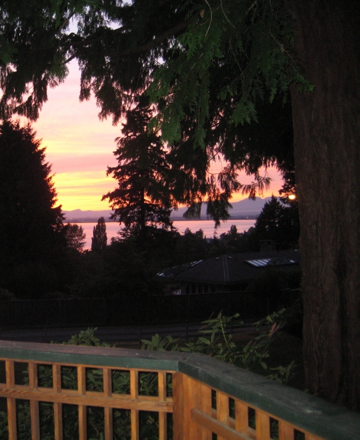 Crescent Beach Sunset.jpg at 2540 Crescent Drive, Crescent Bch Ocean Pk., South Surrey White Rock